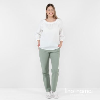 FREDA lininė balta palaidinė ir derančios žalsvos kelnės NOJA