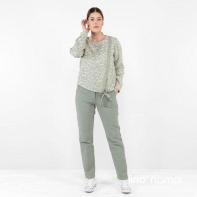 CYBIL puslininė žalsva palaidinė ir derančios žalsvos kelnės NOJA