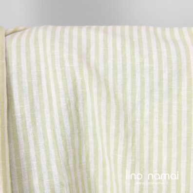 Puslininis audinys žalsvai dryžuotas skalbtas minkštas švelnus