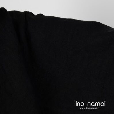 Lininis audinys juodos spalvos skalbtas specialia technologija