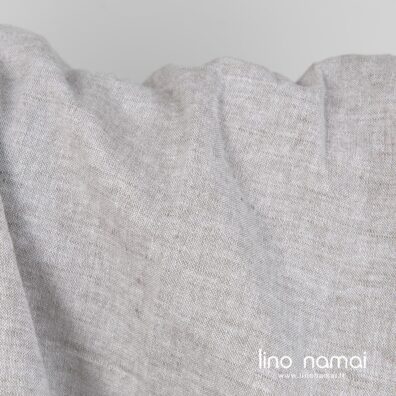 Puslininis audinys pilkai rusvas melanžinis skalbtas drabužiams ir namų tekstilei siūti