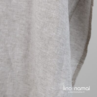Lino - medvilnės audinys iš pilkai rusvų ir baltų verpalų, melanžinis skalbtas