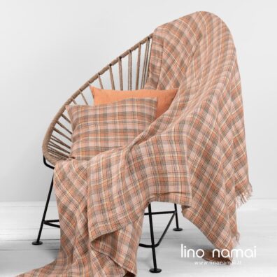 DIEGO lininis rusvas languotas pledas ir tokio paties audinio pagalvėlė