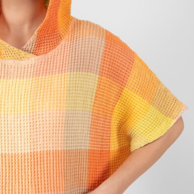 BINGO lino - medvilnės pončas geltonais ir oranžiniais langeliais