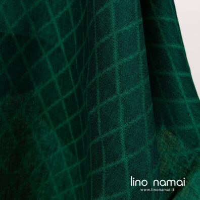 Lininis audinys žalias su rombais tinka drabužiams ir namų tekstilei siūti