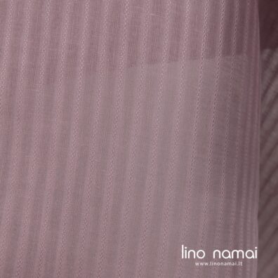 Lininis šviesiai alyvinis audinys raštuotomis juostelėmis ant lygaus pagrindo