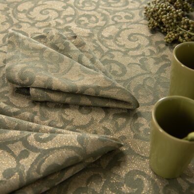 ATLANTA lininė pilkšvai žalia staltiesė ir derančios servetėlės