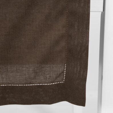 LUNA tamsiai rudas mereškuotas lino - medvilnės stalo takelis