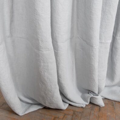 Lininė šviesiai pilka užuolaida 285cm pločio