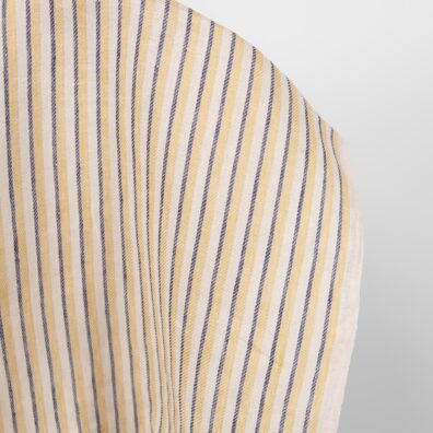 Lininis audinys geltonais ir mėlynais dryžiais tinka drabužiams ir namų tekstilei siūti