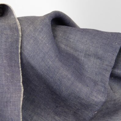 Lininis audinys pilkai mėlynas melanžinis „panamos“ raštu tinka drabužiams ir namų tekstilei siūti