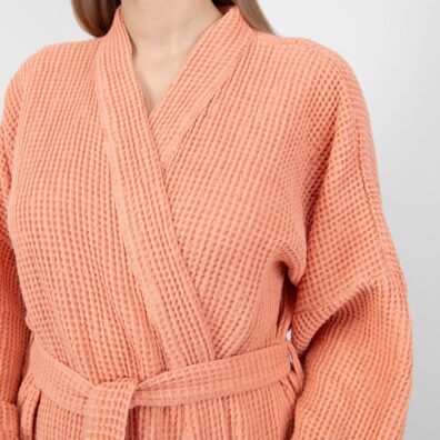 Lino-medvilnės chalatas persikinės spalvos „vafliniais“ langeliais