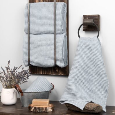 BINGO lininis rankšluostis ledo spalvos