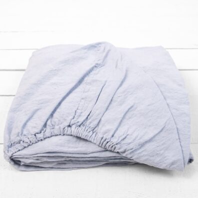 DOVI lininė paklodė melsva su guma