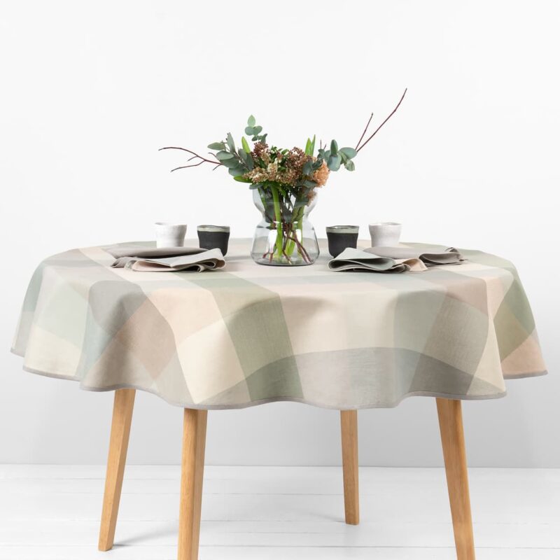 NATA apvali (ovali) žalsvai languota staltiesė