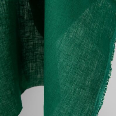 Sodriai žalios spalvos 100% lino audinys
