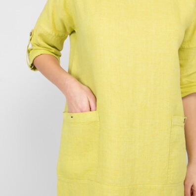 Lininė salotinė suknelė su didelėmis kišenėmis priekyje