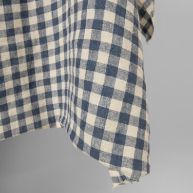 Lininis audinys mėlynai languotas skalbtas 285cm pločio