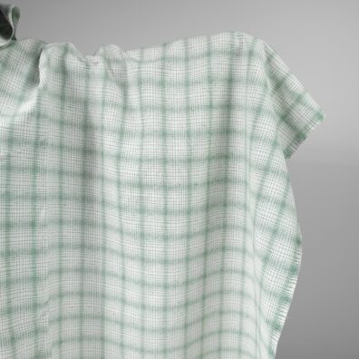 Puslininis audinys baltas žaliais langeliais