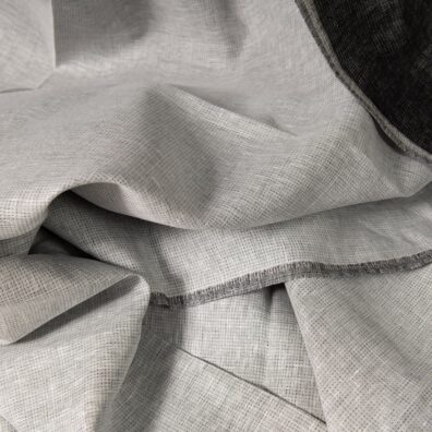 Dvipusis dvisluoksnis 100% lino audinys iš juodų ir pieno baltumo verpalų