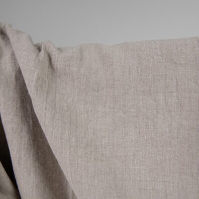 Lininis audinys natūralios pilkos spalvos skalbtas specialia technologija