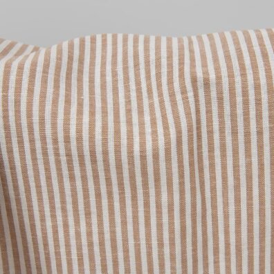 Puslininis audinys rudai dryžuotas platus tinka drabužiams ir namų tekstilei siūti