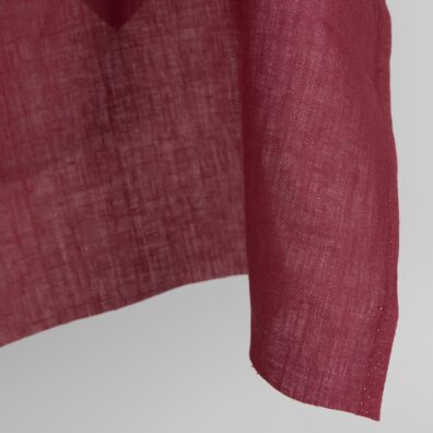 Lino audinys vyšninės spalvos tvirtas, tankus, vidutinio storio