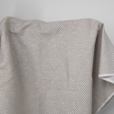 Puslininis audinys pilkas rombų raštu