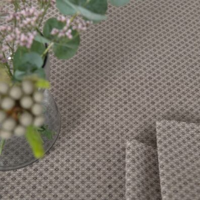 TONY pilkai ruda lino - medvilnės staltiesė rombelių ir gėlyčių raštu