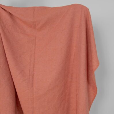 Puslininis audinys alyviniais-oranžiniais rombais skalbtas