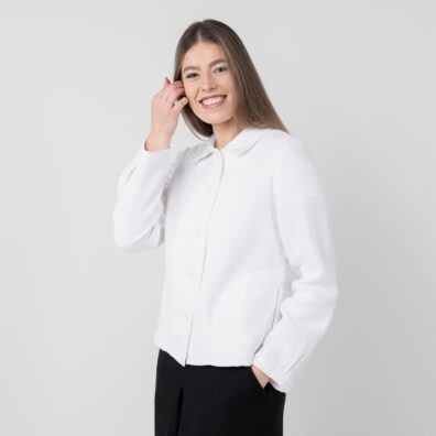 Puslininis baltas švarkelis iš žakardinio, zigzagais austo audinio