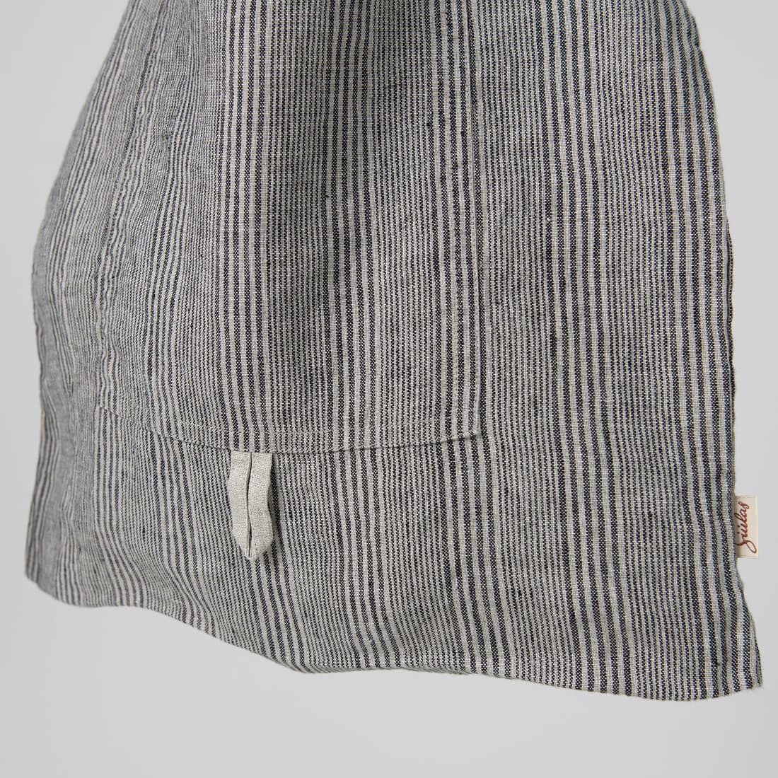 SAGA lininis pilkai-juodai dryžuotas krepšys su išorine kišene