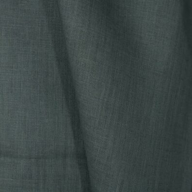 Pilkšvai žalias lininis audinys tvirtas, tankus, vidutinio storio ir svorio