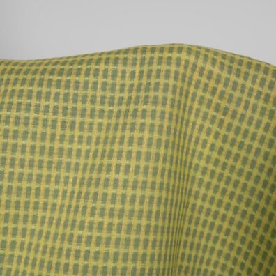 Lino audinys geltonai žaliu raštu tinka drabužiams ir namų tekstilės gaminiams siūti