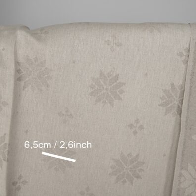 Puslininis audinys šviesiai pilkas žakardinis dvipusis tinka drabužiams ir namų tekstilės gaminiams siūti