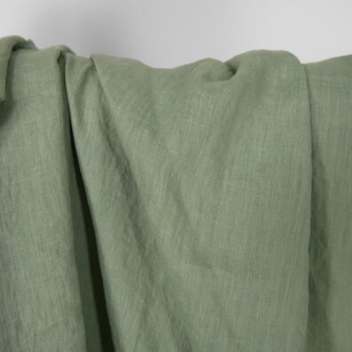 Lininis audinys blyškiai žalias lengvas skalbtas 145cm pločio