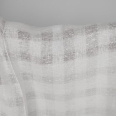 Lininis audinys ryškiai baltas permatomais langeliais 150cm pločio
