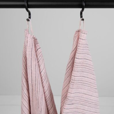 PURO lininis rankšluostis rožinis dryžuotas su kilpele pakabinimui