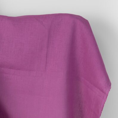 Lininis audinys sodrios rožinės spalvos