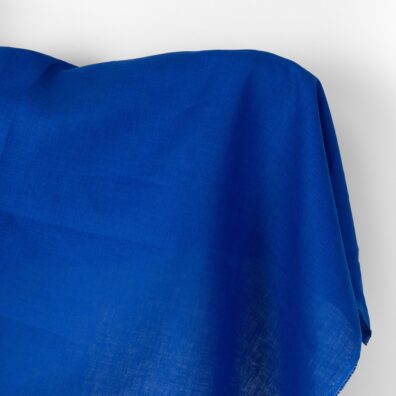 Lininis audinys sodriai mėlynos spalvos