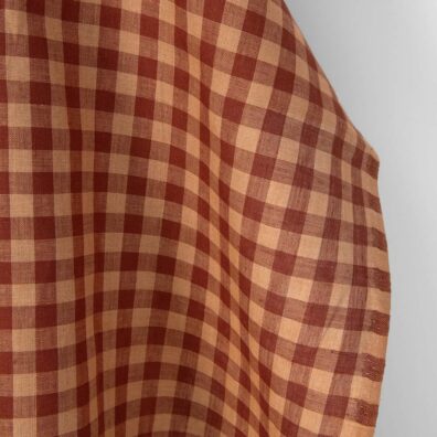 Lininis audinys rudais ir raudonais langeliais 150cm pločio