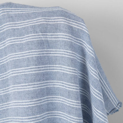 Platus puslininis audinys mėlynas su baltais dryžiais skalbtas minkštas švelnus