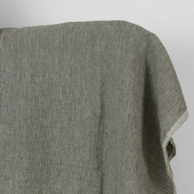 Lino audinys žaliai-juodai raštuotomis juostelėmis skalbtas