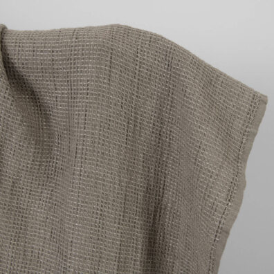 Puslininis audinys tamsiai smėlinis „vaflinis“ skalbtas minkštas švelnus