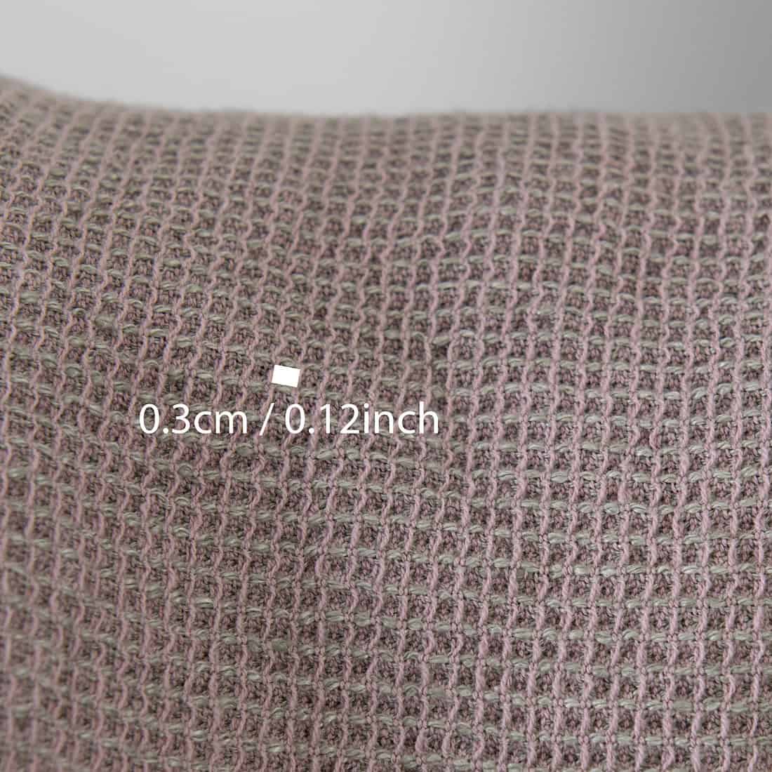 Lino - medvilnės audinys pilkai alyvinis „vaflinis“ sunkus skalbtas tinka chalatams, rankšluosčiams, pledams siūti