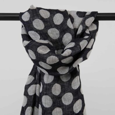ZINA lininis juodas šalikas su pilkais burbuliukais