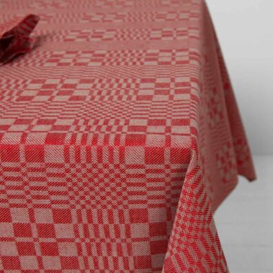 WILLOW raudonai-pilkai languota lino-medvilnės staltiesė