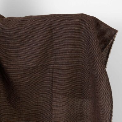 Lininis audinys juodais ir rudais dryžiukais