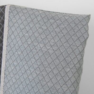 Puslininis žakardinis dvipusis dvisluoksnis audinys pilkais rombais