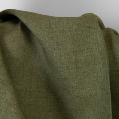 Lininis audinys tamsiai žalias melanžinis tinka drabužiams ir namų tekstilės gaminiams siūti